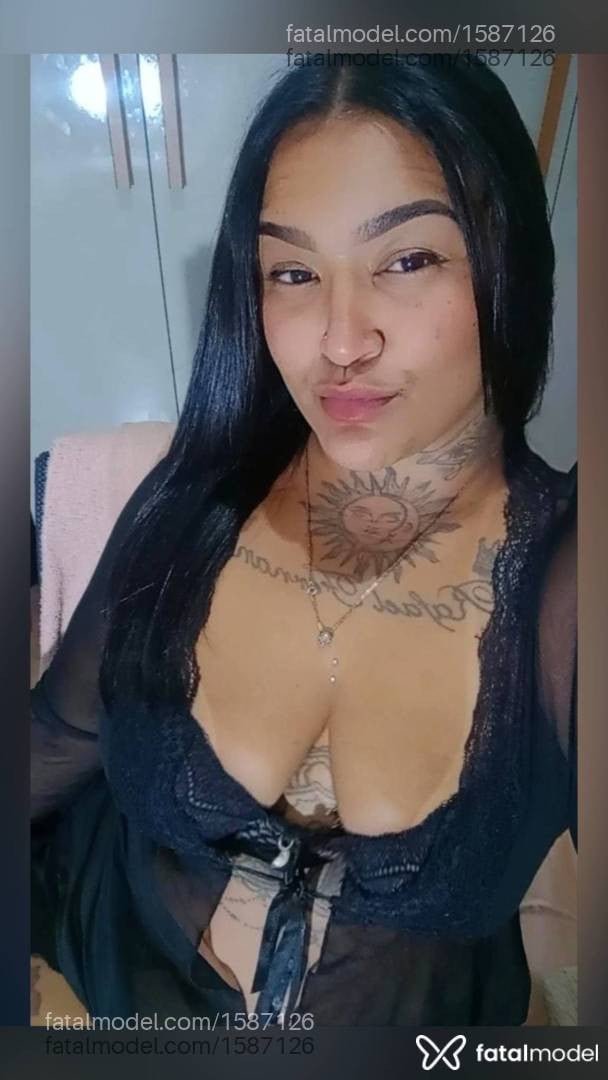 Acompanhante mulher com cabelo castanho de olhos castanhos - Nycolle Gutierrez