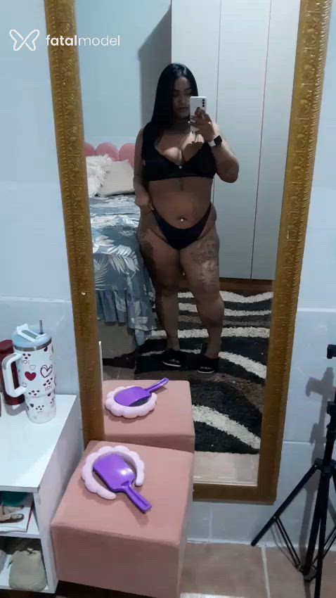 Acompanhante mulher com cabelo castanho de olhos castanhos - Nycolle Gutierrez