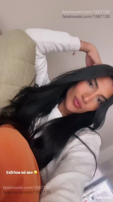 Acompanhante mulher trans morena (o) de olhos castanhos - Stella Acompanhante mulher trans morena (o) de olhos castanhos - Stella