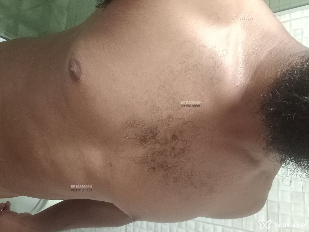 Acompanhante homem morena (o) de olhos pretos em Rio das Ostras - Leo bahia