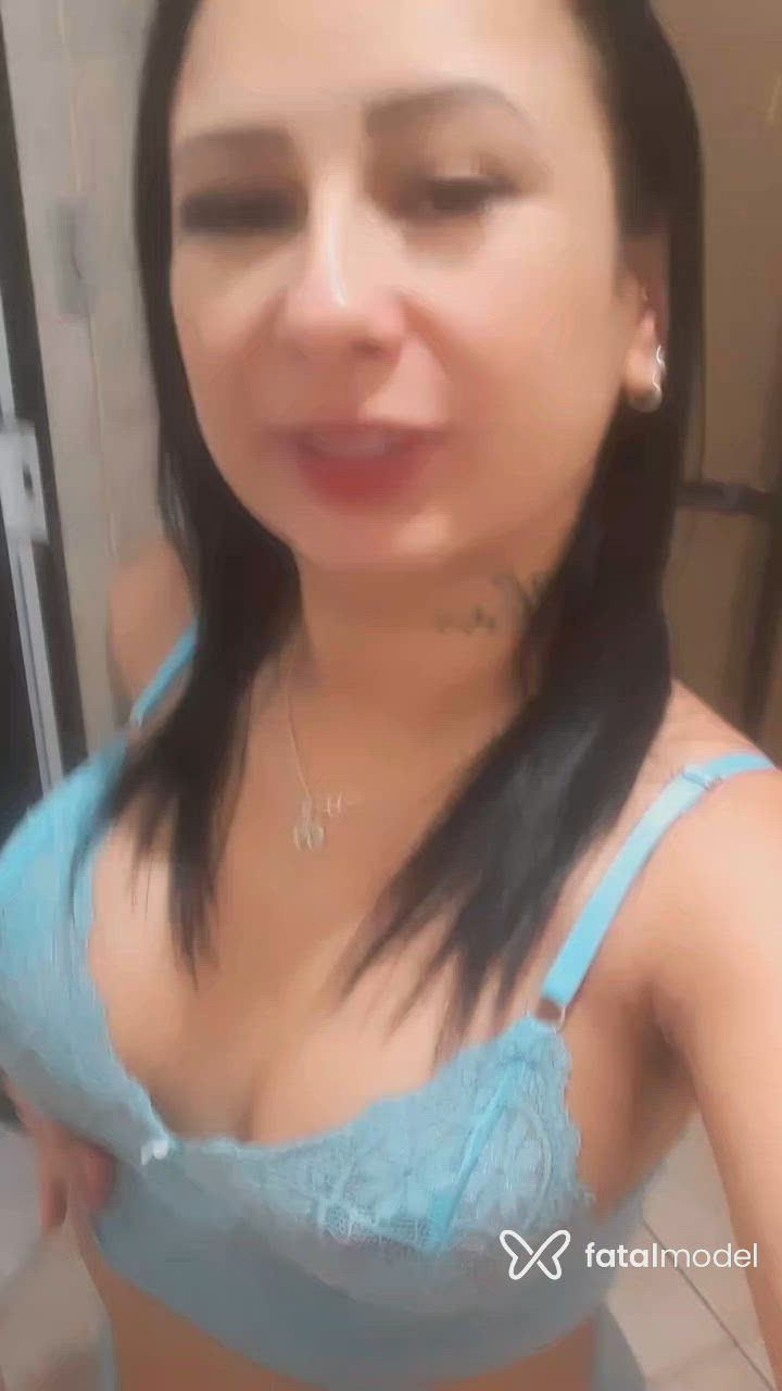 Acompanhante mulher morena (o) de olhos castanhos - Carol
