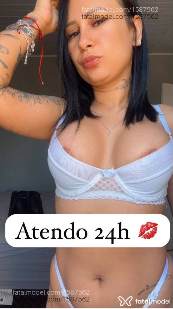 Acompanhante mulher morena (o) de olhos castanhos - Carol