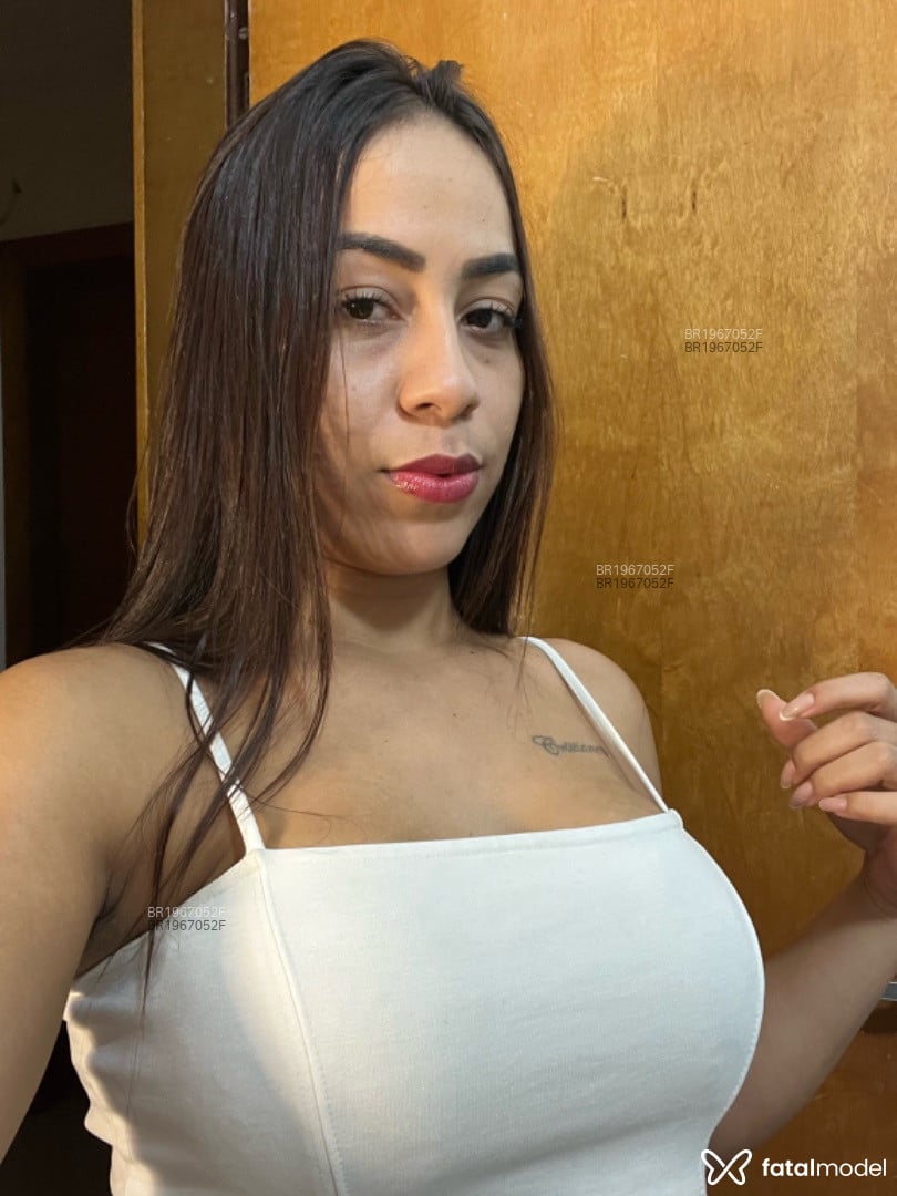 Acompanhante mulher morena (o) de olhos castanhos - Deusinha Acompanhante mulher morena (o) de olhos castanhos - Deusinha