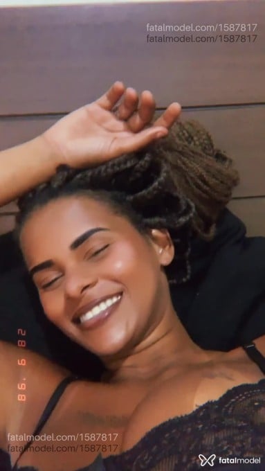 Acompanhante mulher com cabelo castanho de olhos castanhos em Rio das Ostras - Rayssa