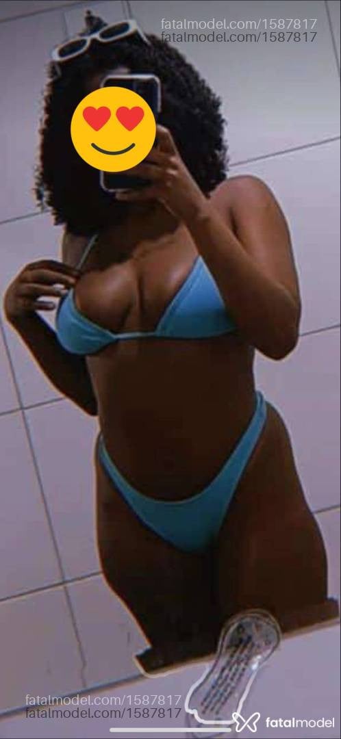 Acompanhante mulher com cabelo castanho de olhos castanhos - Rayssa