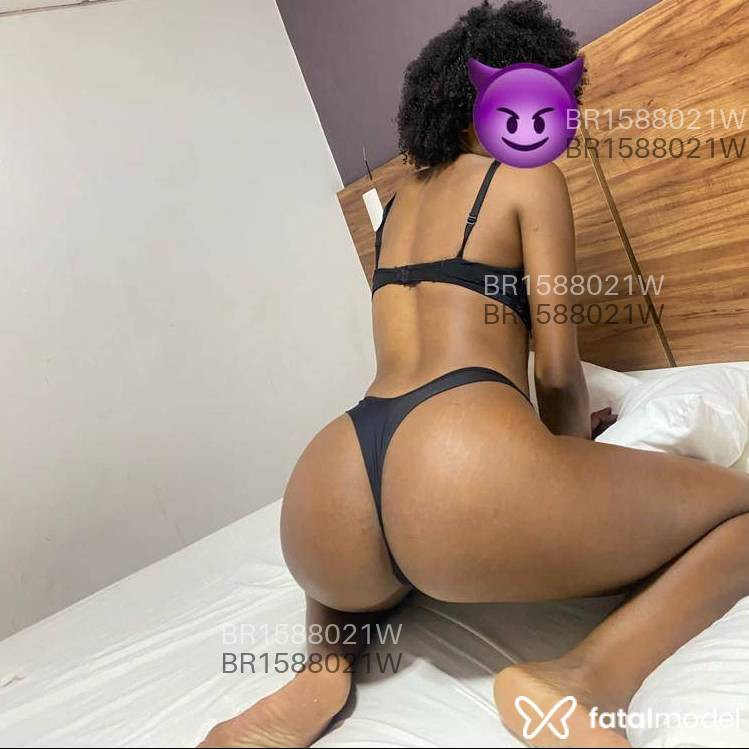 Acompanhante mulher morena (o) de olhos castanhos em Salvador - Paola souza
