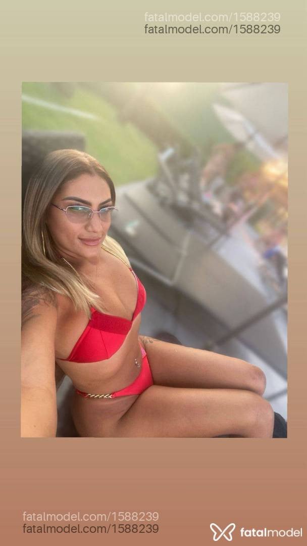 Acompanhante mulher loira (o) de olhos mel em Vitória - Viivy Montenegro