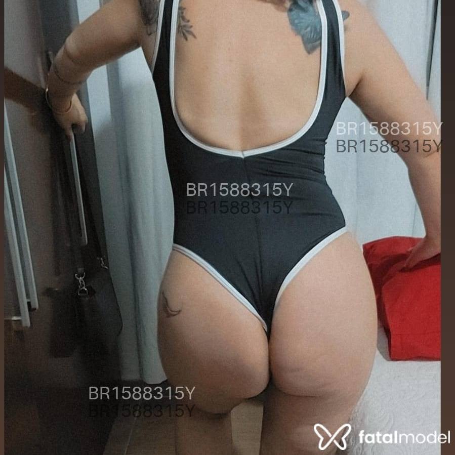 Acompanhante mulher morena (o) de olhos castanhos em Balneário Camboriú - NuRuMaSSaGisTa