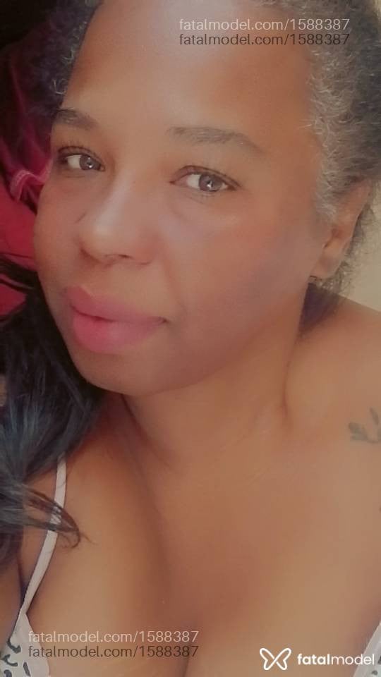 Acompanhante mulher morena (o) de olhos castanhos em Governador Valadares - Pérola Negra