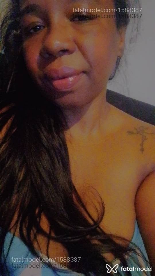 Acompanhante mulher morena (o) de olhos castanhos em Governador Valadares - Pérola Negra