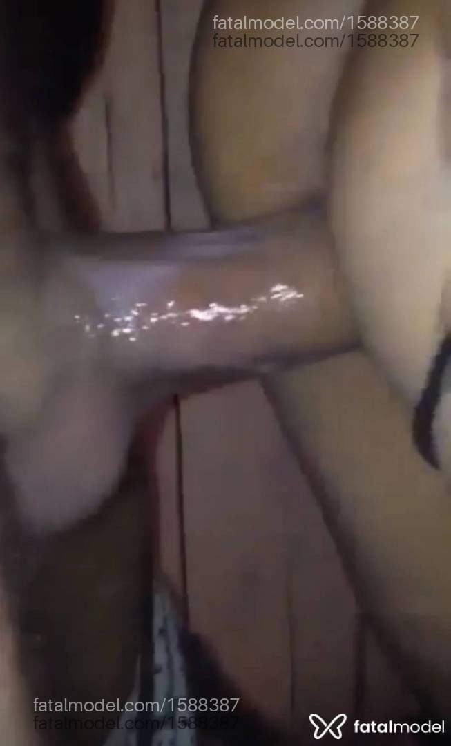 Acompanhante mulher morena (o) de olhos castanhos - Pérola Negra