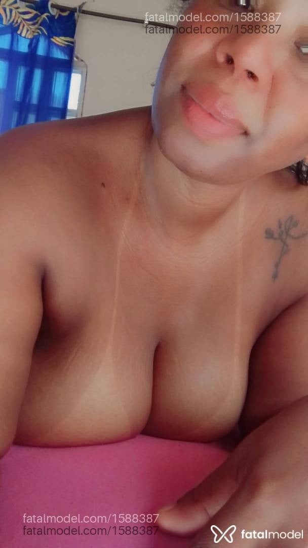 Acompanhante mulher morena (o) de olhos castanhos em Governador Valadares - Pérola Negra