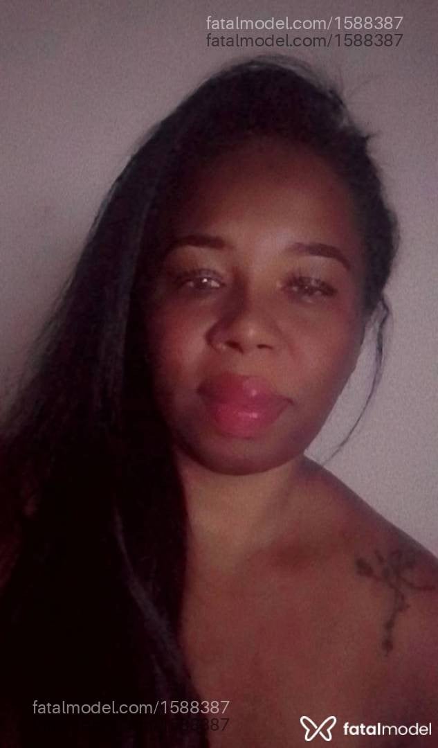 Acompanhante mulher morena (o) de olhos castanhos - Pérola Negra