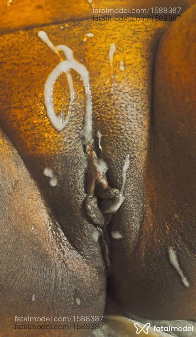 Acompanhante mulher morena (o) de olhos castanhos - Pérola Negra
