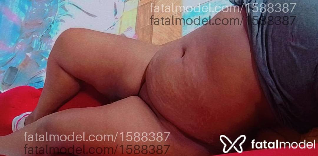 Acompanhante mulher morena (o) de olhos castanhos - Pérola Negra