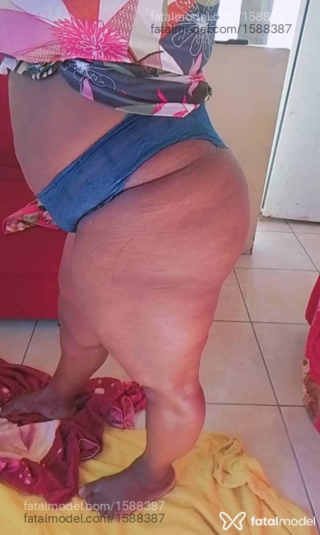 Acompanhante mulher morena (o) de olhos castanhos em Governador Valadares - Pérola Negra
