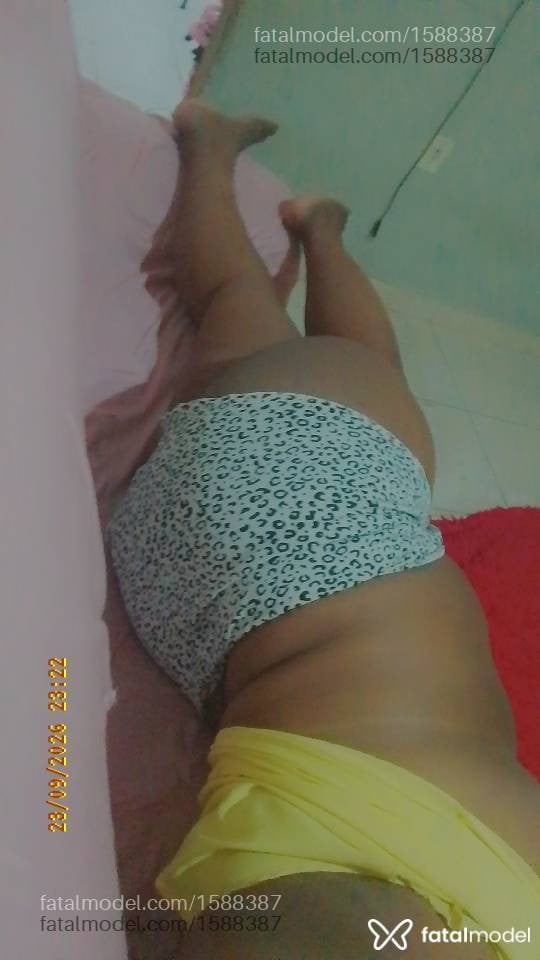 Acompanhante mulher morena (o) de olhos castanhos - Pérola Negra