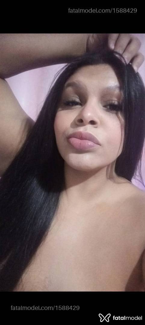 Acompanhante mulher morena (o) de olhos mel - Camila Motosserra