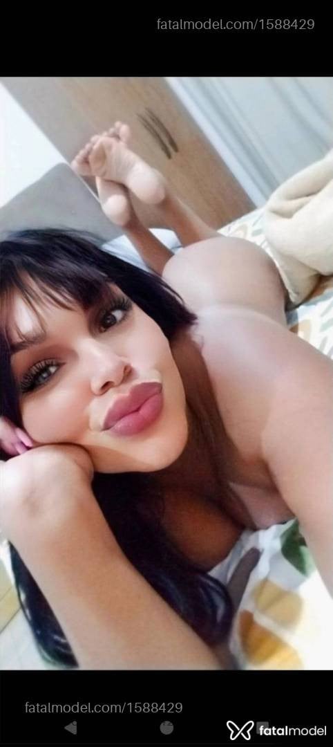Acompanhante mulher morena (o) de olhos mel - Camila Motosserra