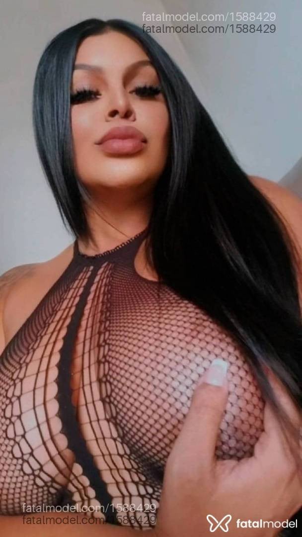 Acompanhante mulher morena (o) de olhos mel - Camila Motosserra