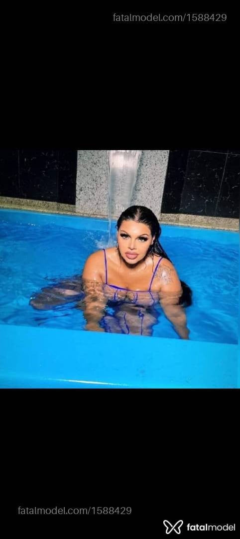 Acompanhante mulher morena (o) de olhos mel - Camila Motosserra