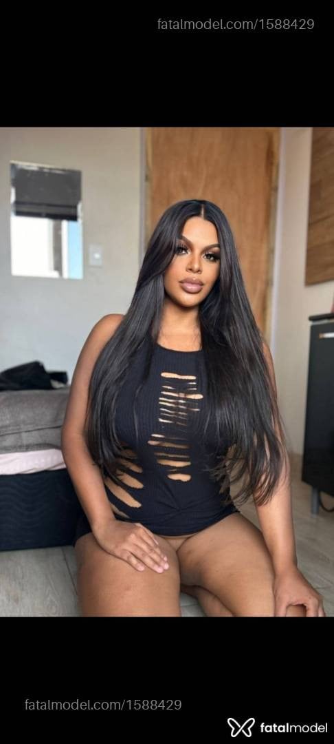 Acompanhante mulher morena (o) de olhos mel em Maringá - Camila Motosserra