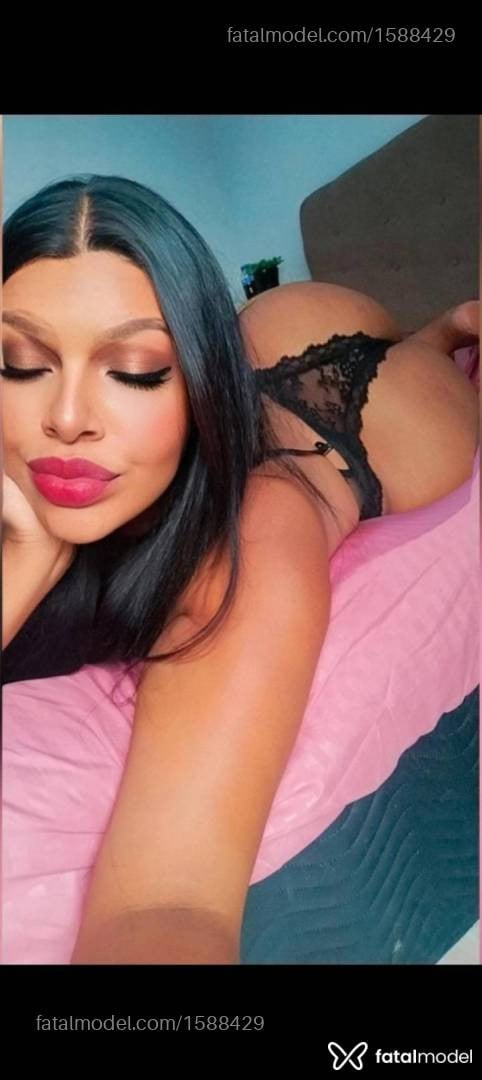 Acompanhante mulher morena (o) de olhos mel - Camila Motosserra