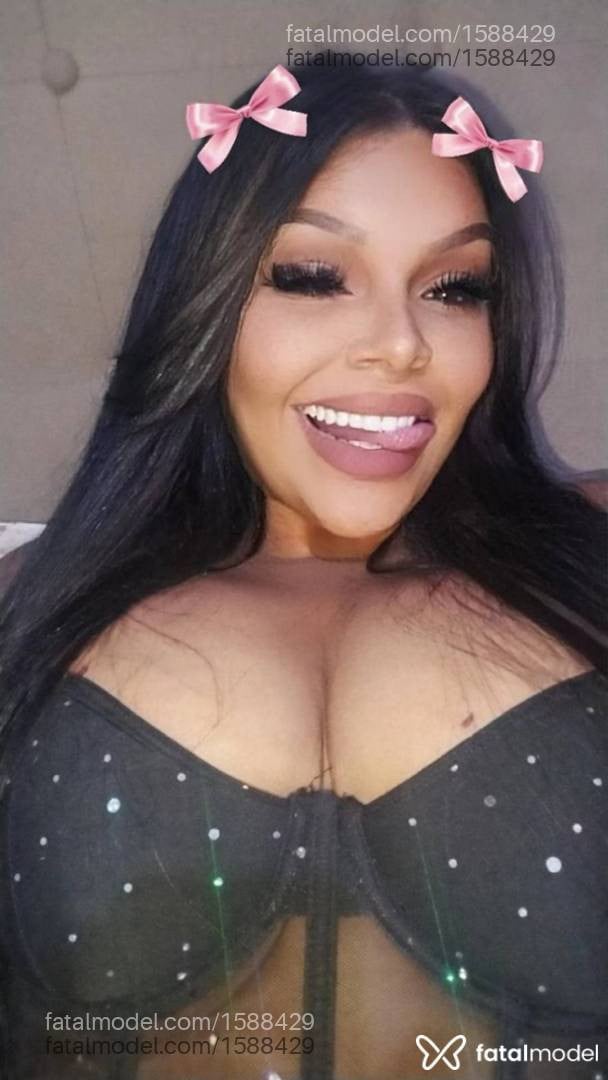 Acompanhante mulher morena (o) de olhos mel - Camila Motosserra