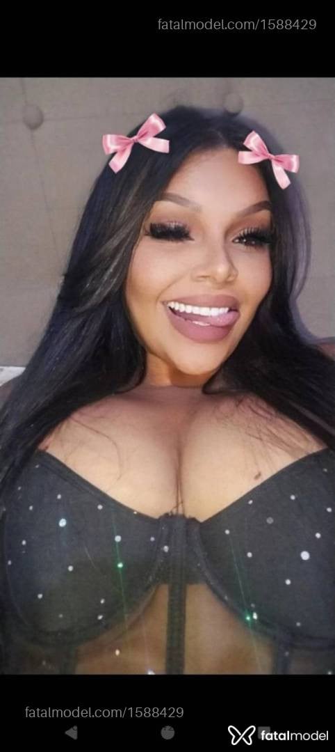 Acompanhante mulher morena (o) de olhos mel - Camila Motosserra