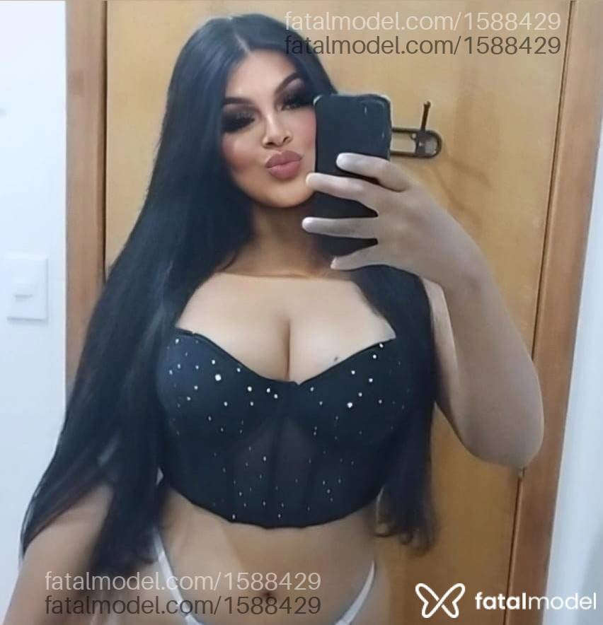 Acompanhante mulher morena (o) de olhos mel - Camila Motosserra