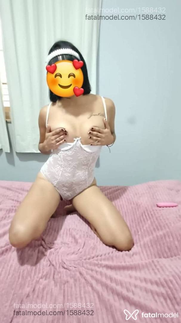Acompanhante mulher morena (o) de olhos castanhos - Latifa
