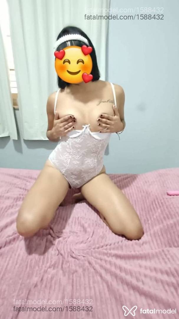 Acompanhante mulher morena (o) de olhos castanhos - Latifa