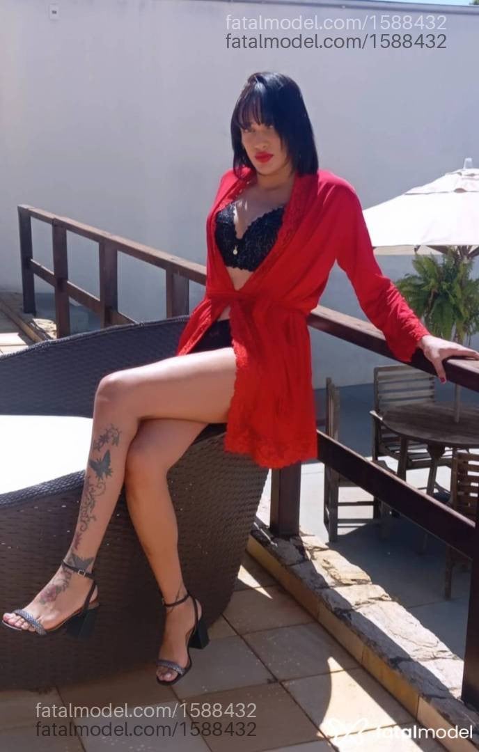 Acompanhante mulher morena (o) de olhos castanhos em Lins - Latifa