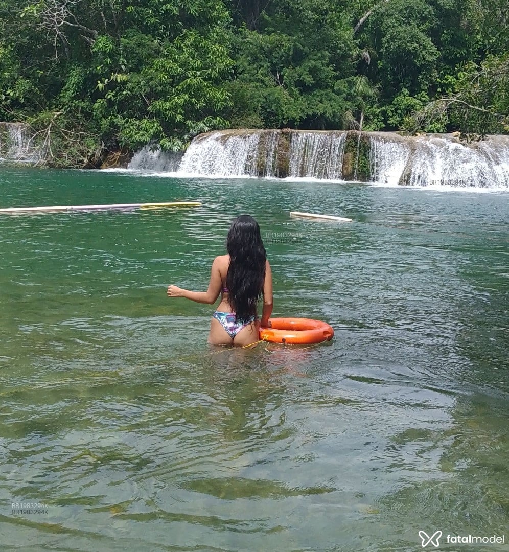 Acompanhante mulher morena (o) de olhos pretos em Foz do Iguaçu Acompanhante mulher morena (o) de olhos pretos em Foz do Iguaçu - Lys