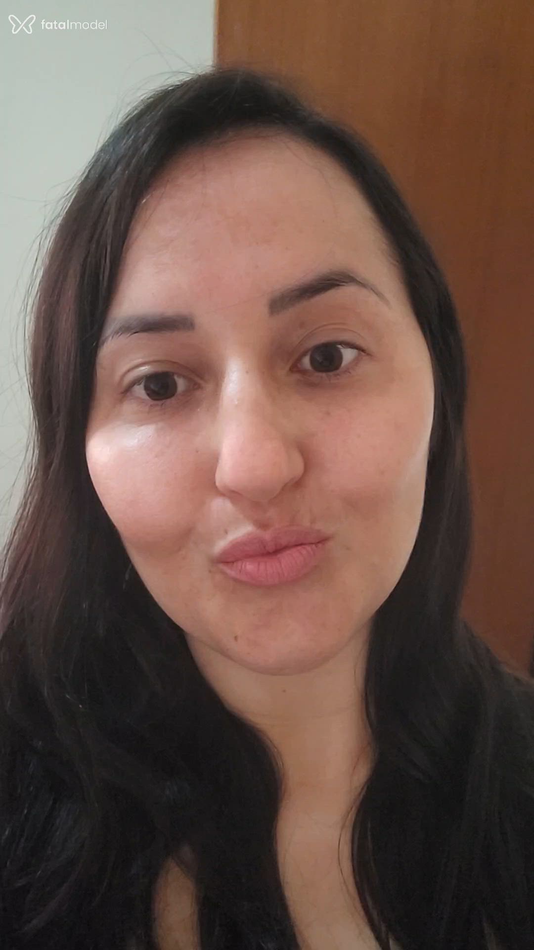 Acompanhante mulher com cabelo castanho de olhos castanhos - Karina