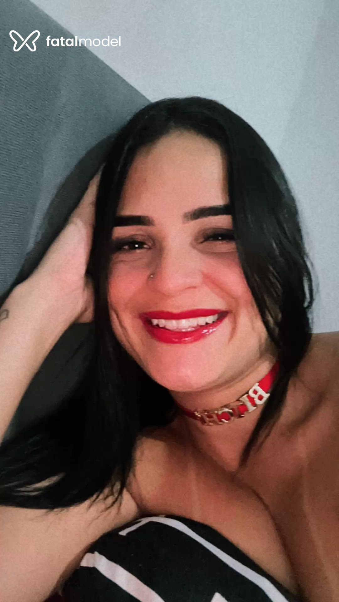 Acompanhante mulher morena (o) de olhos castanhos - Letícia
