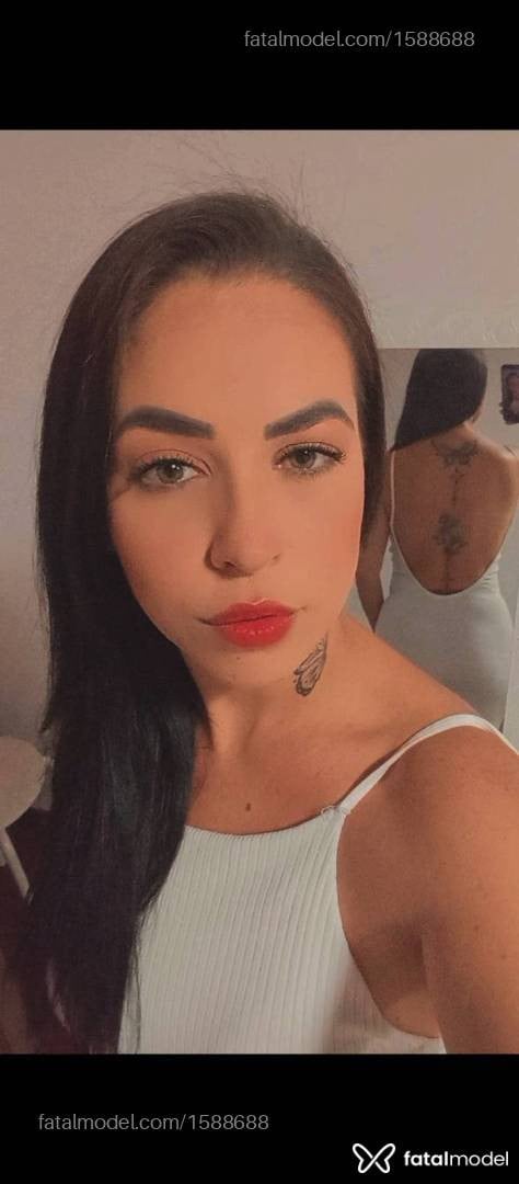 Acompanhante mulher morena (o) de olhos verdes - Thalia Mendes Acompanhante mulher morena (o) de olhos verdes - Thalia Mendes