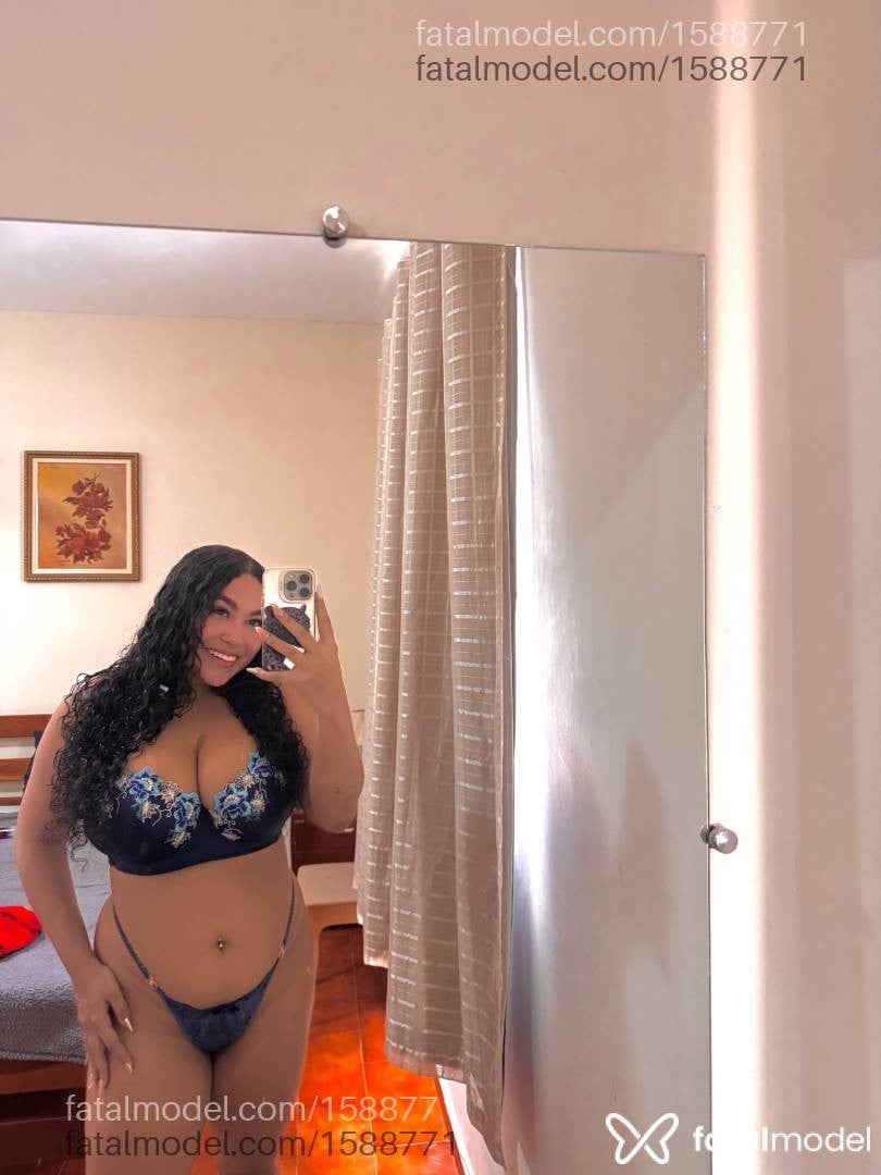 Acompanhante mulher morena (o) de olhos castanhos - Stefany