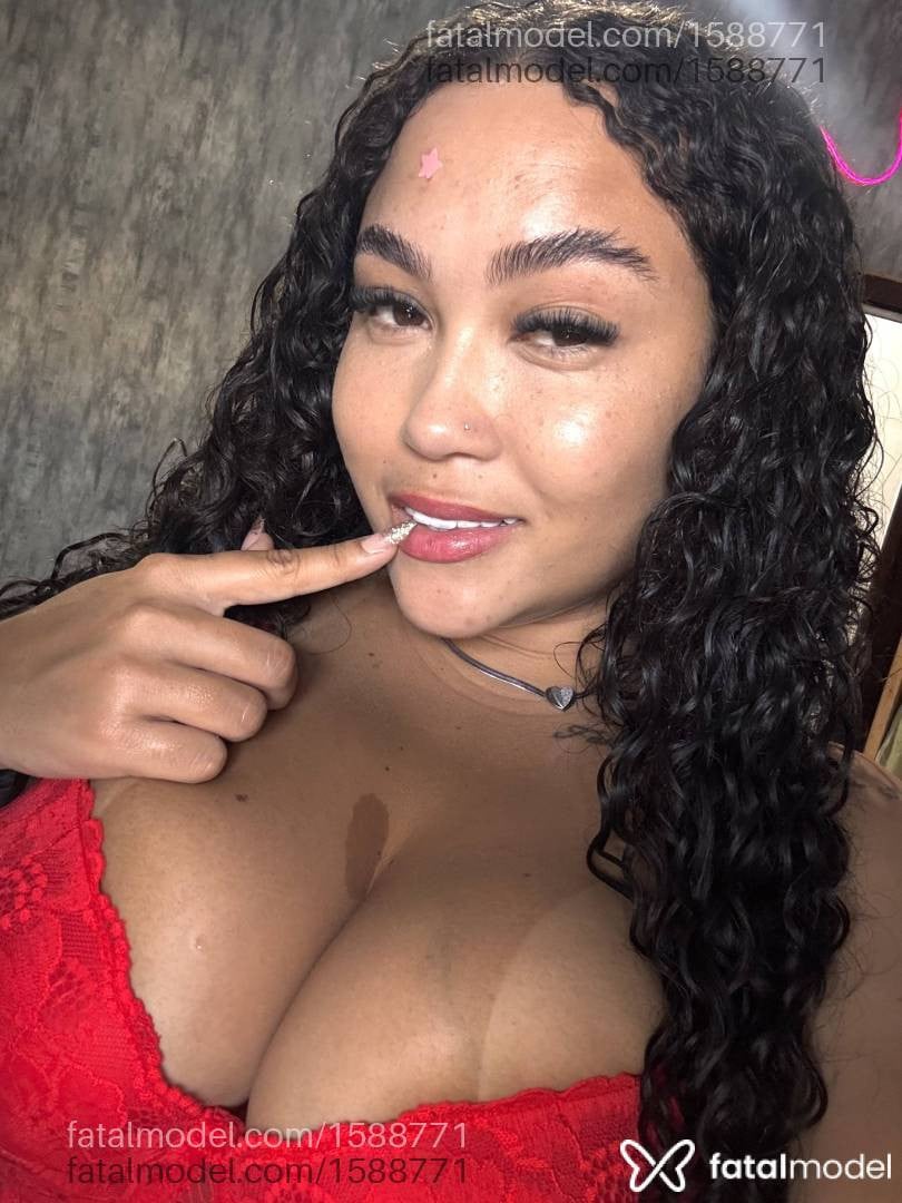 Acompanhante mulher morena (o) de olhos castanhos em Varginha - Stefany