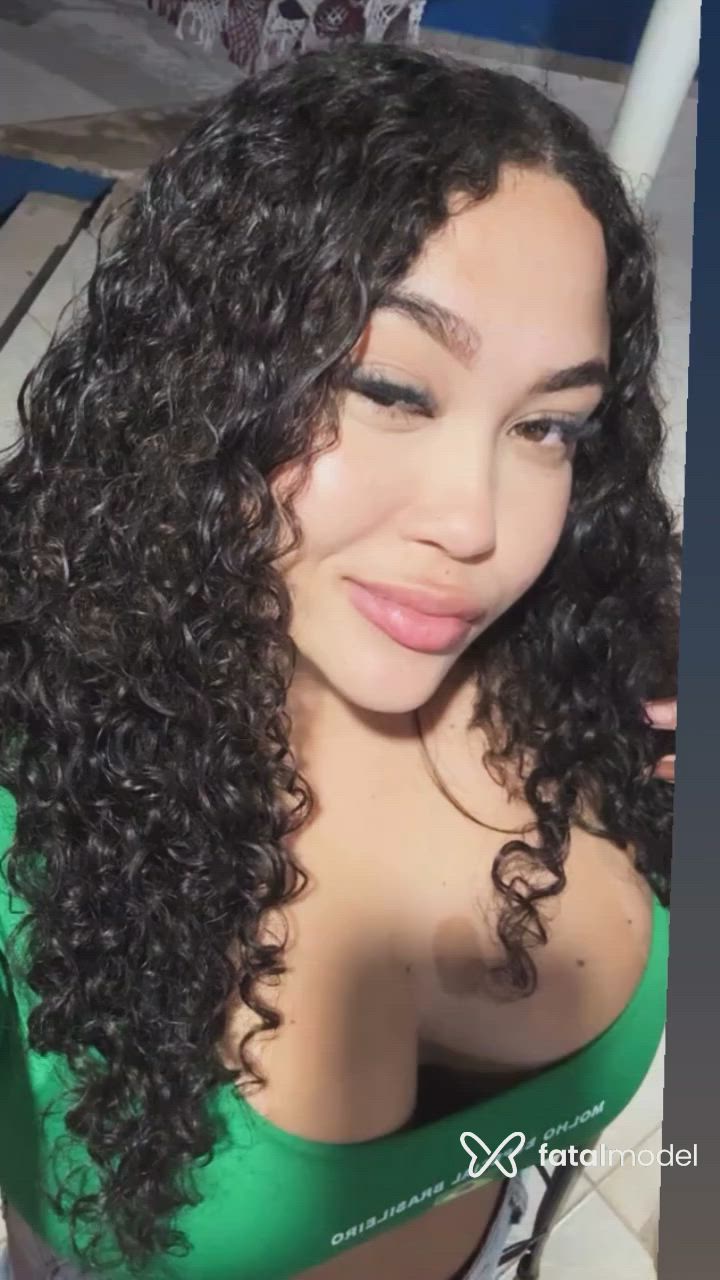 Acompanhante mulher morena (o) de olhos castanhos - Stefany