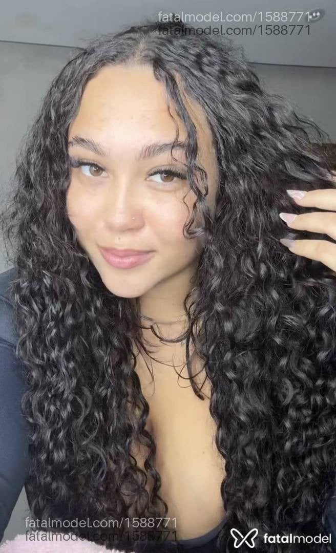 Acompanhante mulher morena (o) de olhos castanhos em Varginha - Stefany