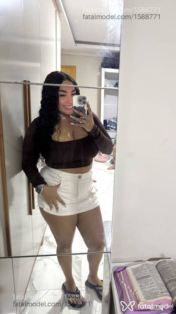 Acompanhante mulher morena (o) de olhos castanhos em Varginha - Stefany