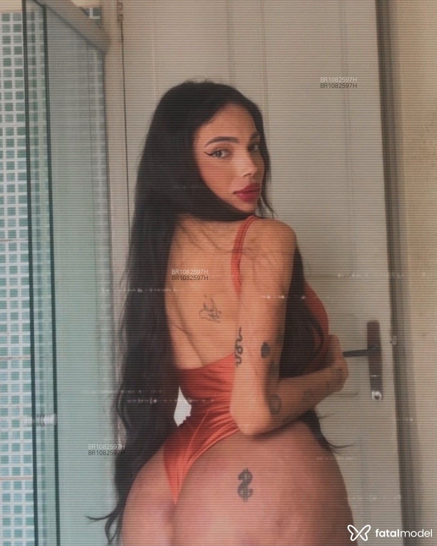 Acompanhante mulher trans morena (o) de olhos castanhos em Joinville - Diana Esteves