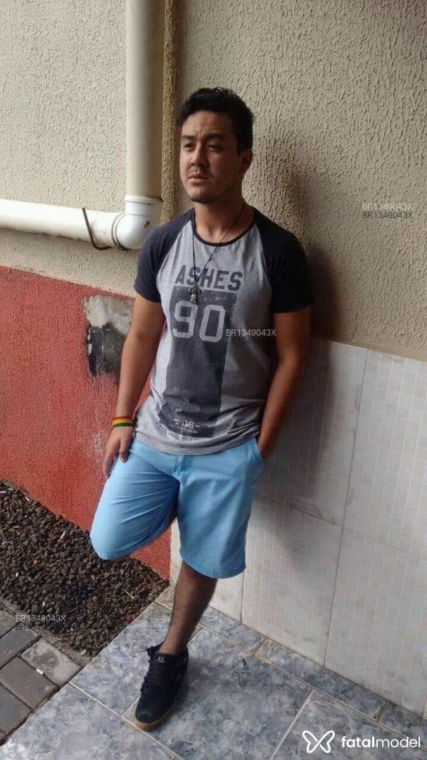 Acompanhante homem com cabelo castanho de olhos castanhos em Pato Branco - Cleverson