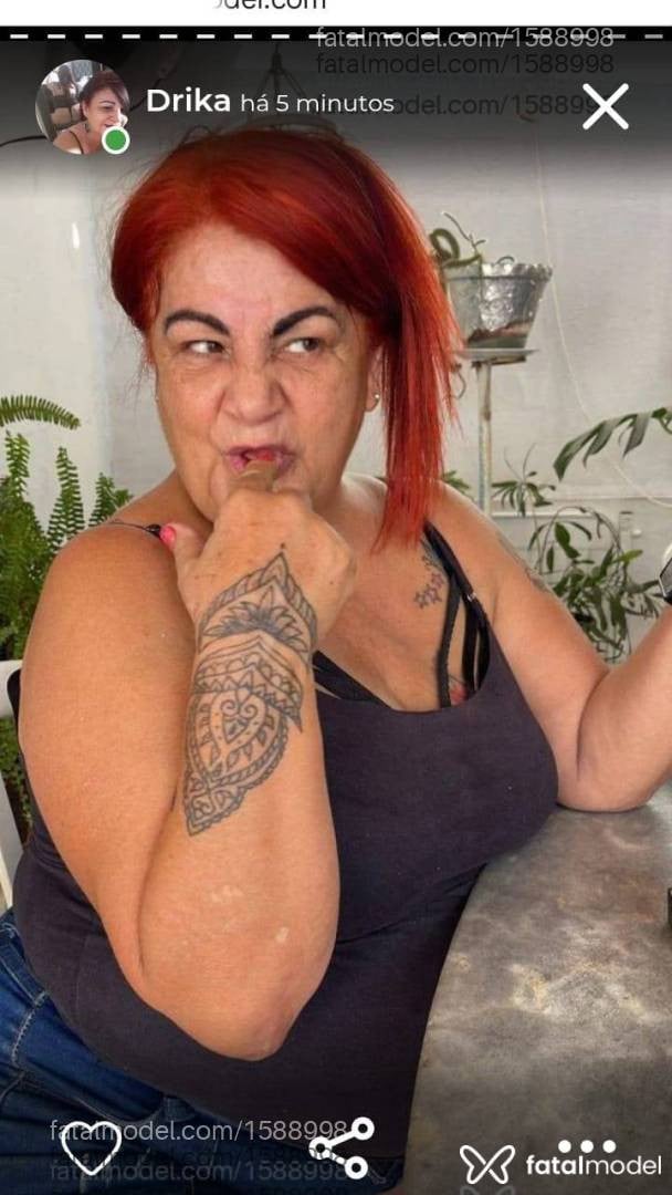 Acompanhante mulher ruiva (o) de olhos castanhos - Drika