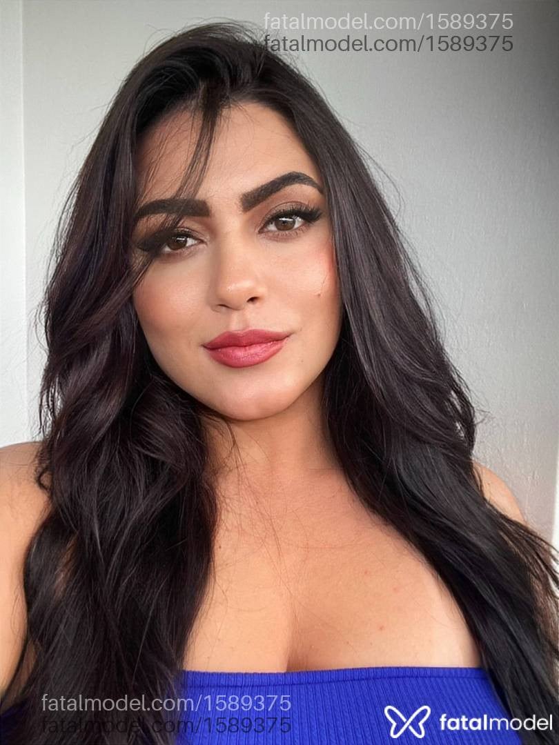 Acompanhante mulher morena (o) de olhos castanhos - Carol