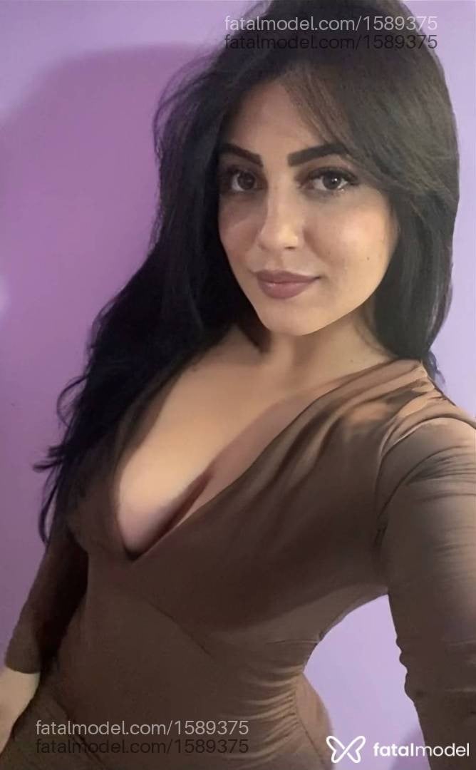 Acompanhante mulher morena (o) de olhos castanhos - Carol