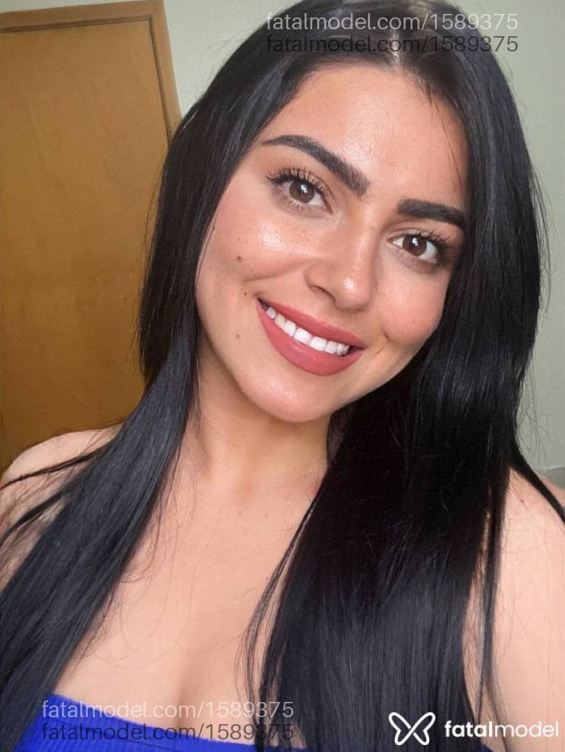 Acompanhante mulher morena (o) de olhos castanhos - Carol