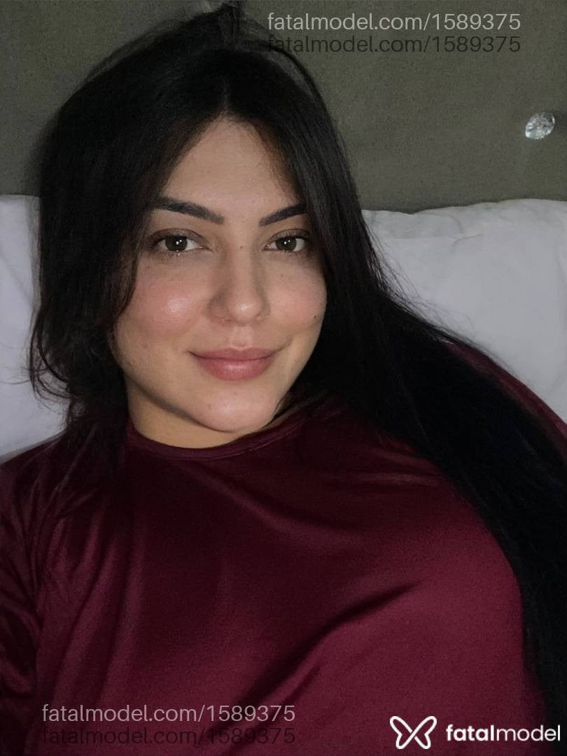 Acompanhante mulher morena (o) de olhos castanhos - Carol