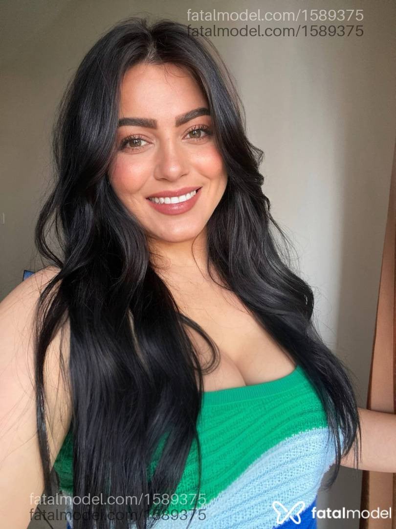 Acompanhante mulher morena (o) de olhos castanhos - Carol